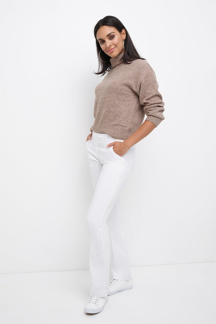 rekucci Stretch bootcut pants with tummy control and pockets white